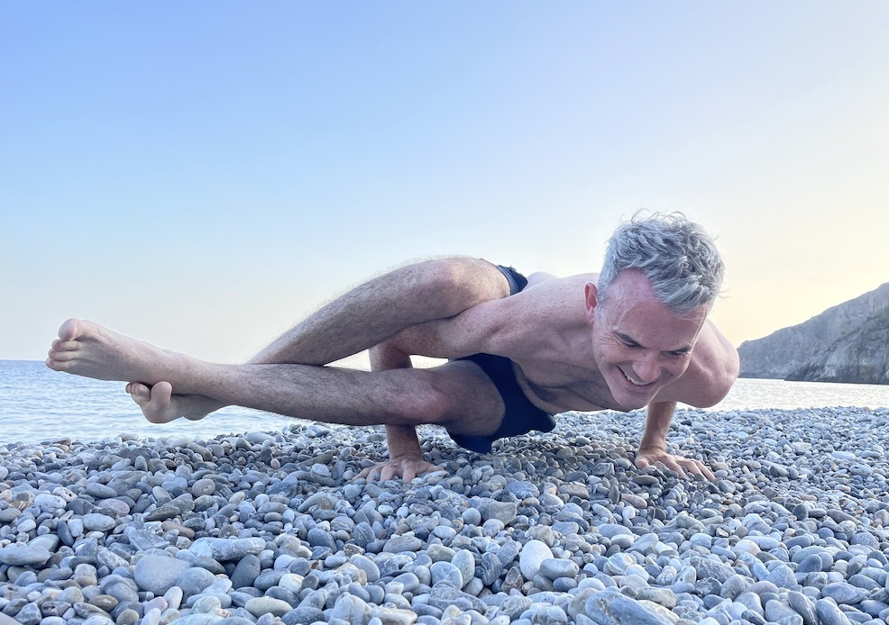 Read more about the article Yoga for balance: benefits and tips